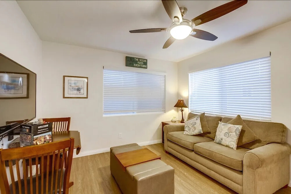 Roxy Beach House 3 2 Bedrooms 1 Bathroom Condo
