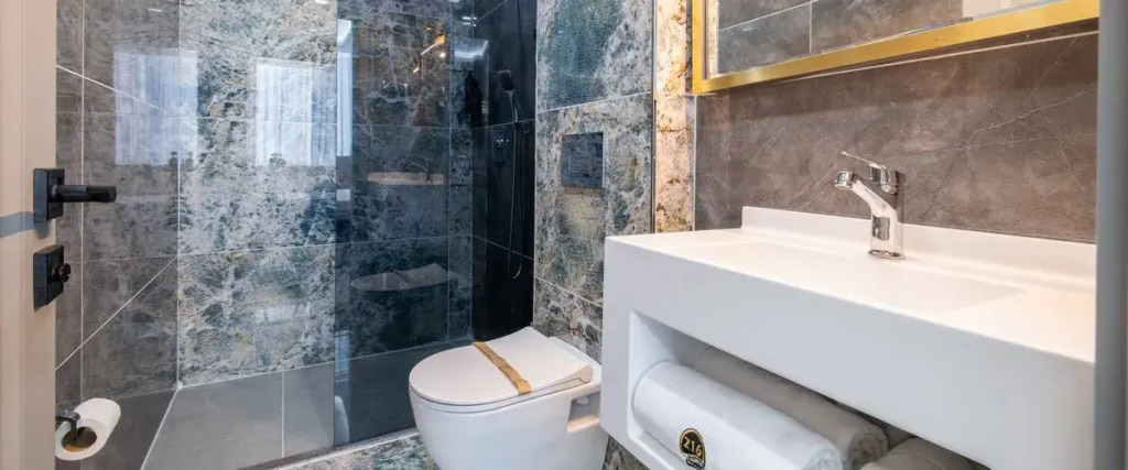 216 Prestige Hotel