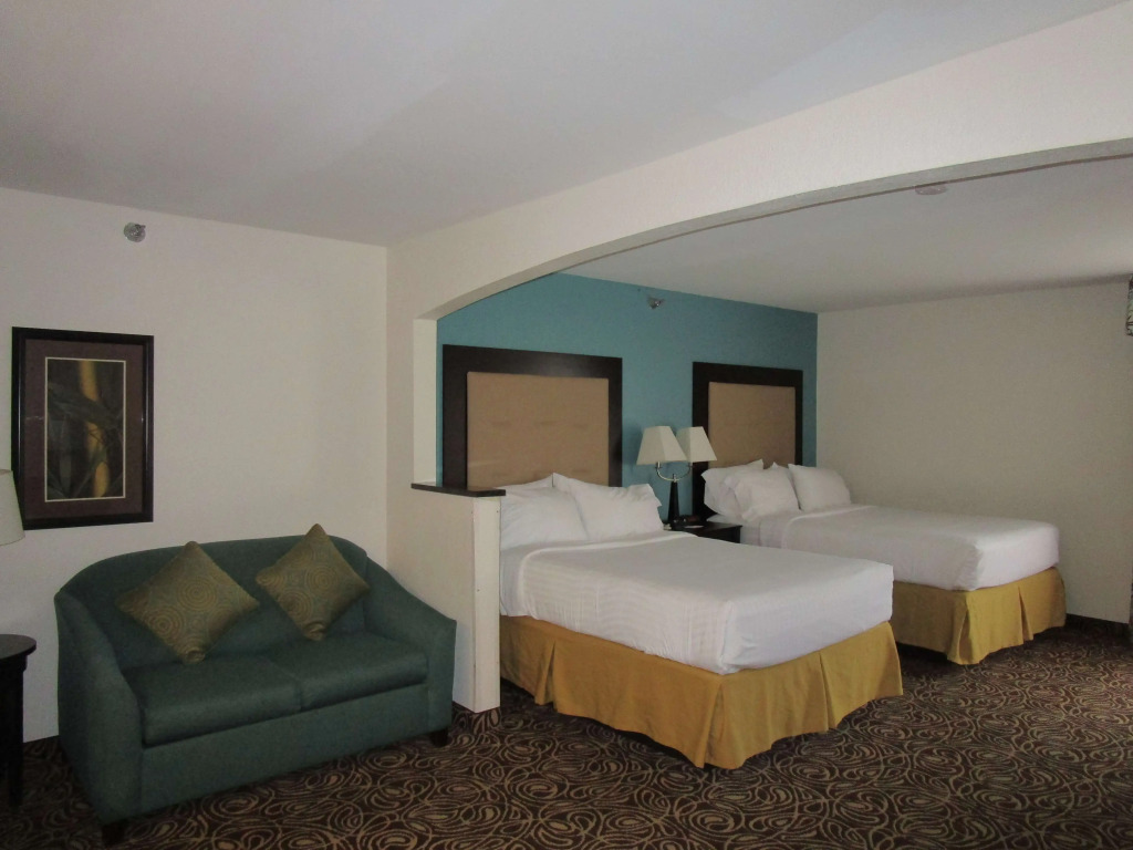 Country Inn & Suites by Radisson, Murrells Inlet, SC