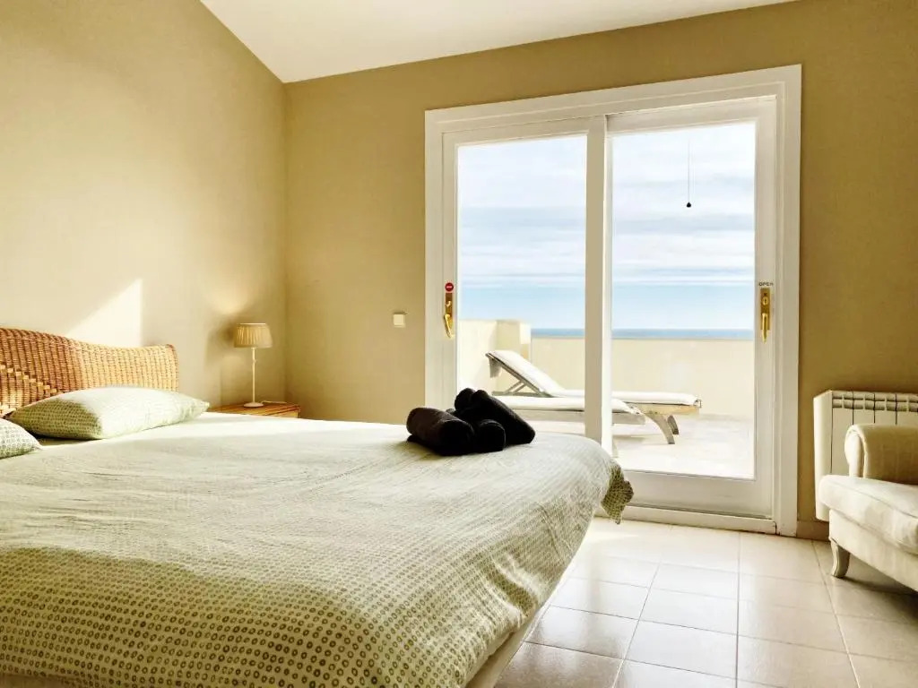 Villa Catalina Stunning 4bedroom villa with air conditioning sea views & private swimming pool ideal for families