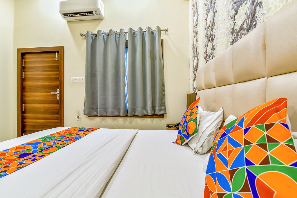 FabHotel Dosa Plaza