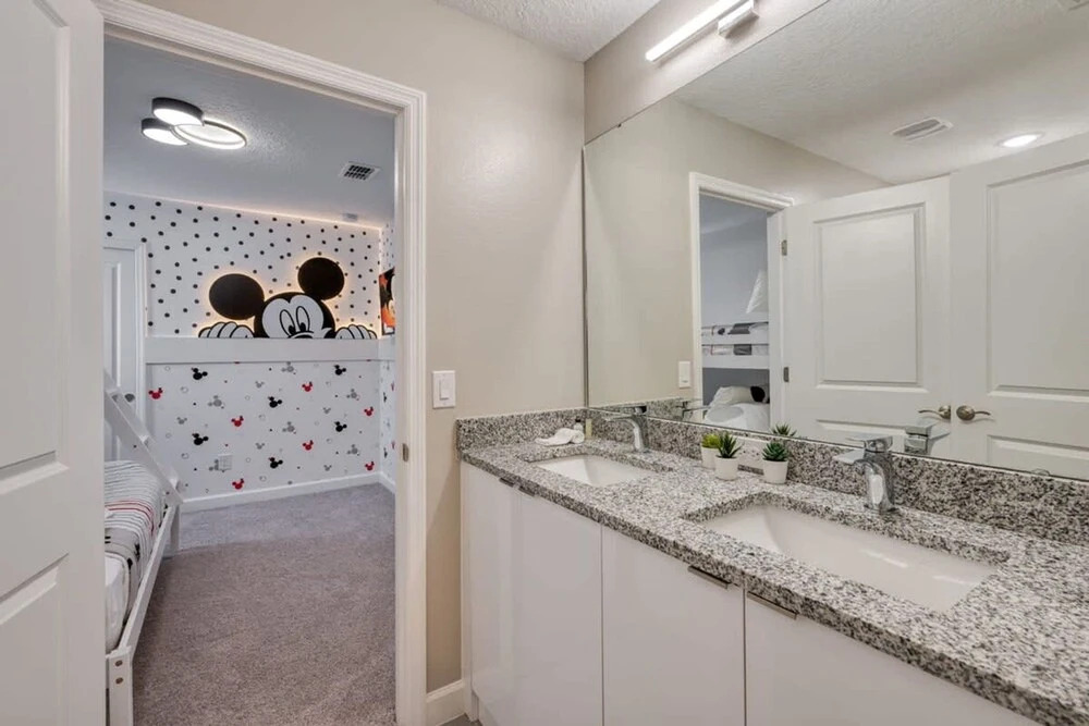 Beautiful and Spacious Home for the Best Disney Vacation