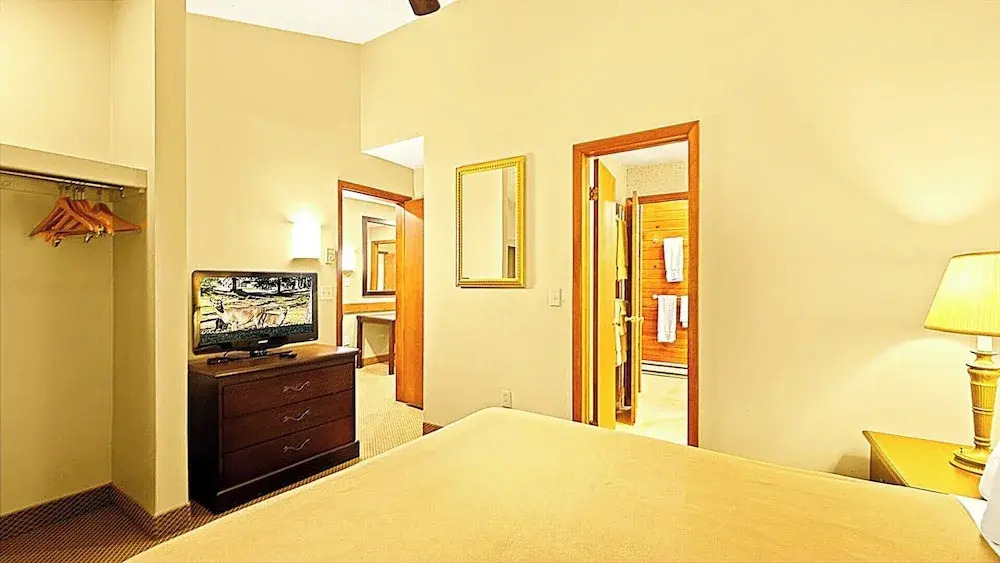 Westwood Condos by Coolvacay