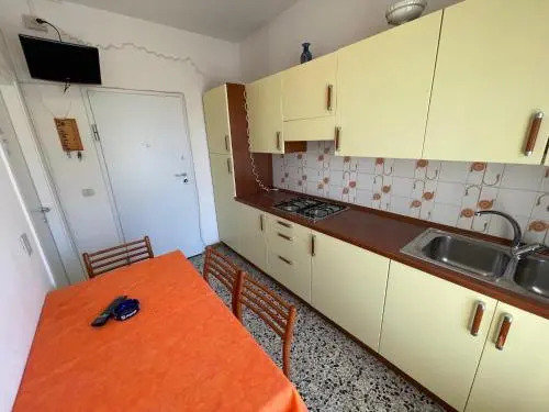 Apartment-House Depa