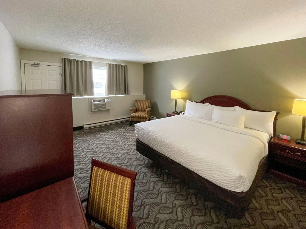 Cardinal Inn