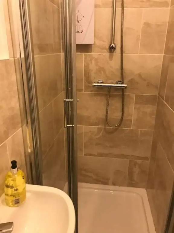 Two Bedroom Apartment Roath Park Cardiff