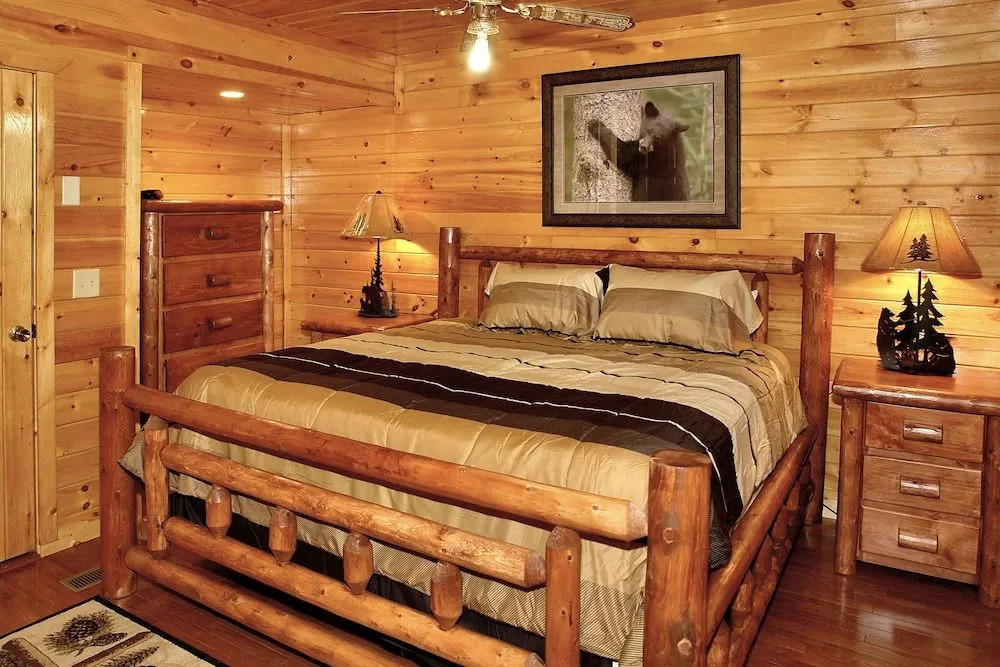 Laurel Manor Close To Downtown 4 Bed Rooms Hot Tub And Fire Pit