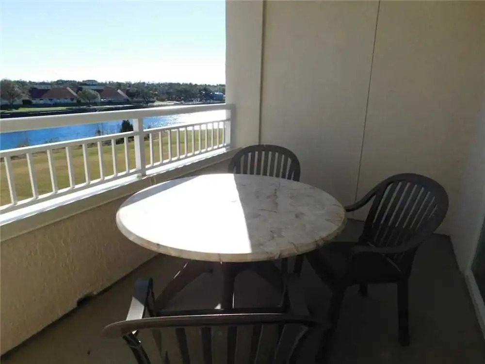 Yacht Club #3-401 - 3 Br Condo