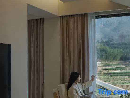 Anji Yihai·YOHO Designer 360° Bamboo Sea Hot Spring Boutique Stay
