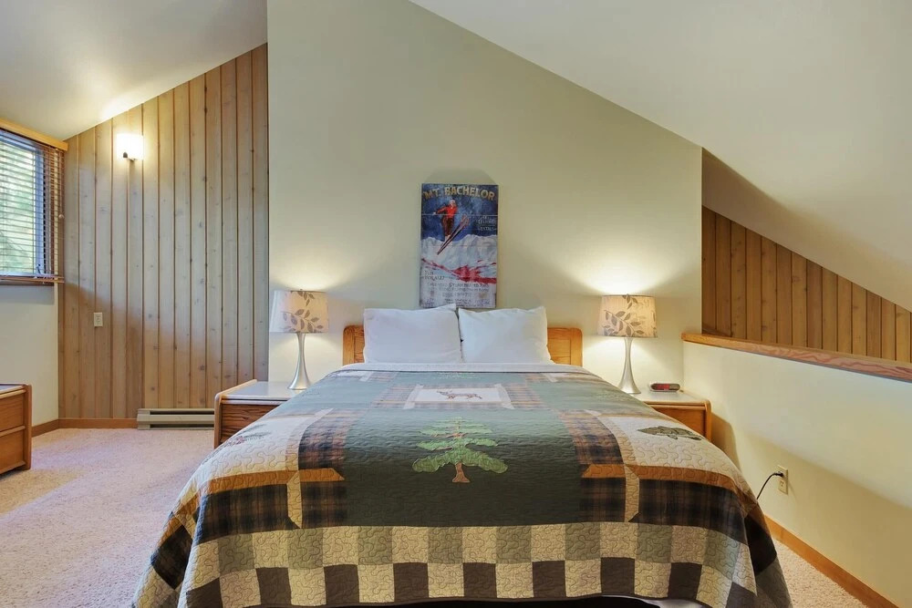 Ski Access and Resort Features - Charming Outdoor Haven