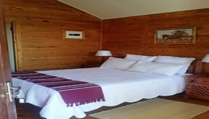 Brookside Lodge B&B