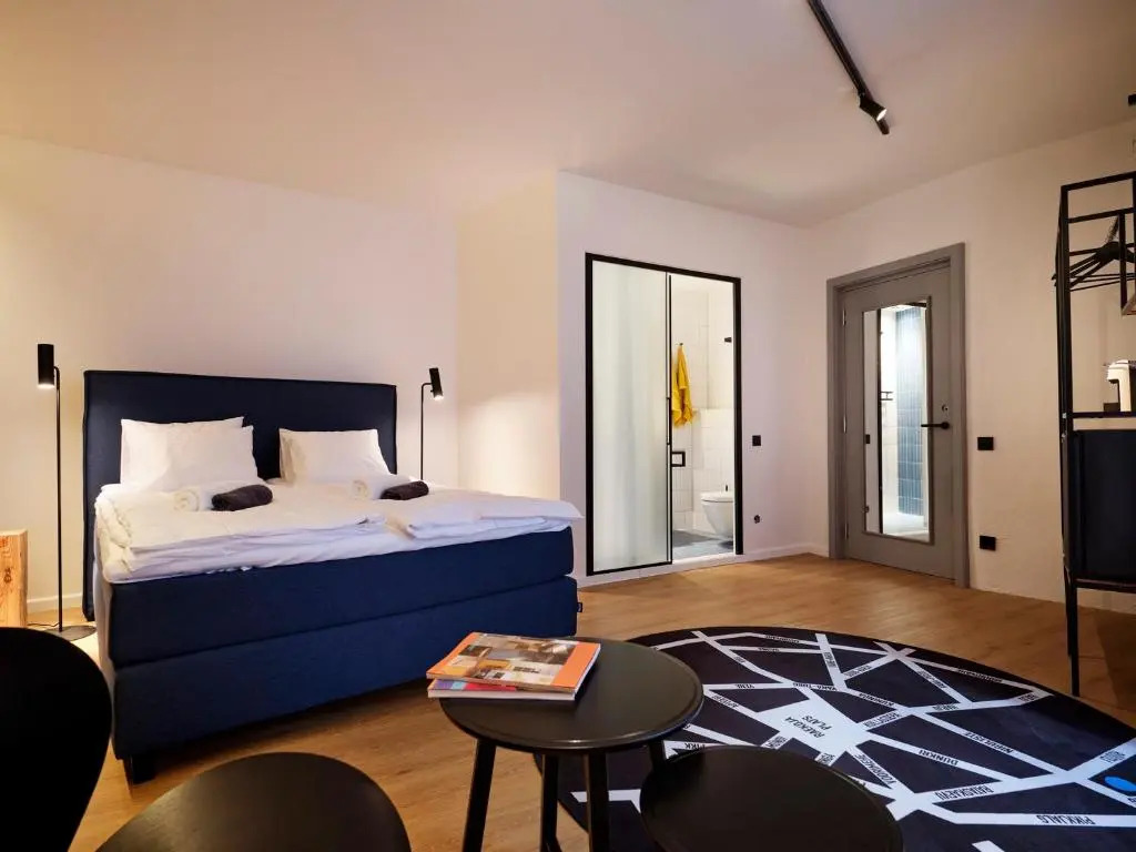 LJ5 - Old Town Rooms with Exclusive shared Roof Terrace