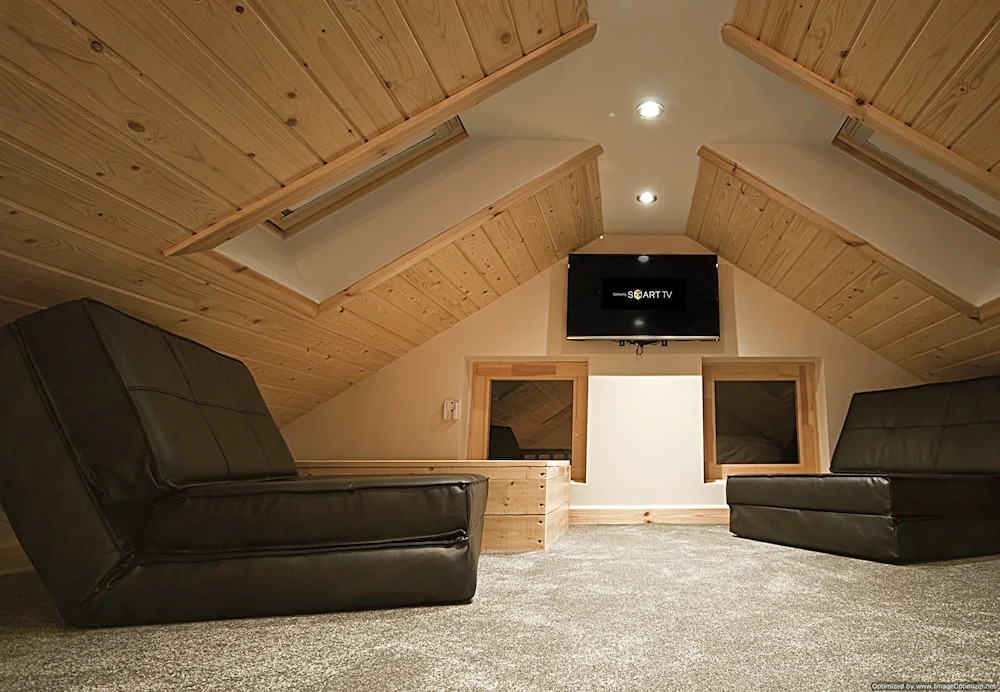 Alum Chine log Cabin