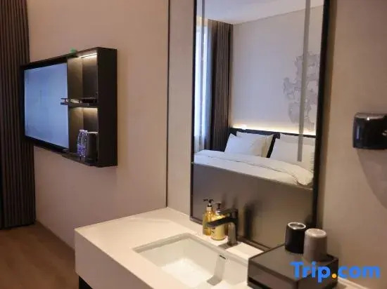 moli hotel（Madianqiao Jiandemen Subway Station）