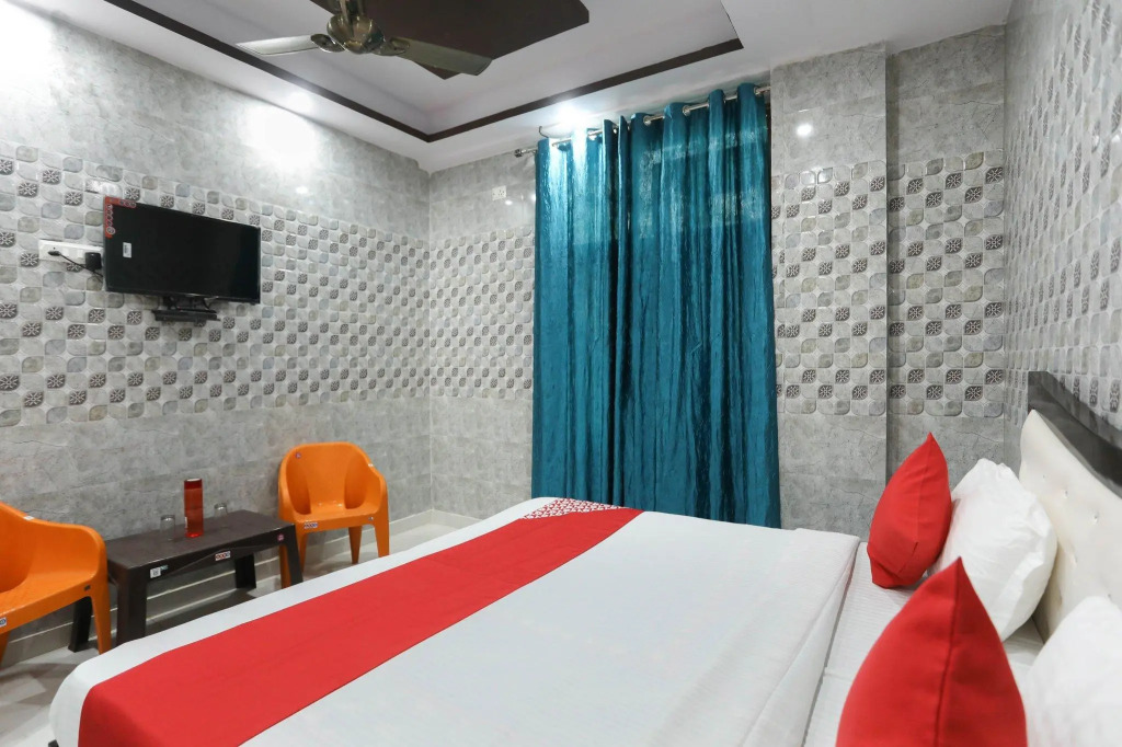 OYO 48585 Hotel Raghuvansh