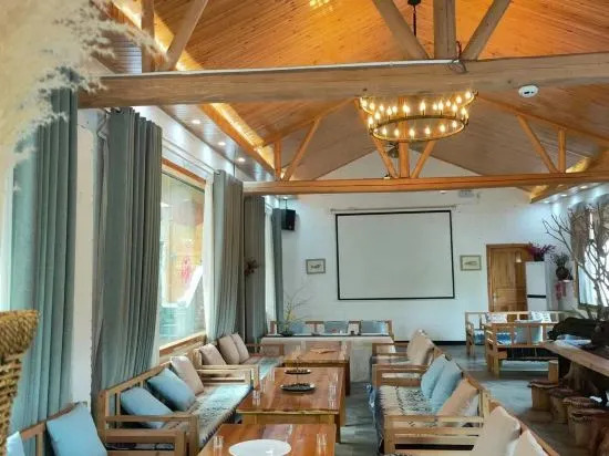 Camellia Mountain Inn