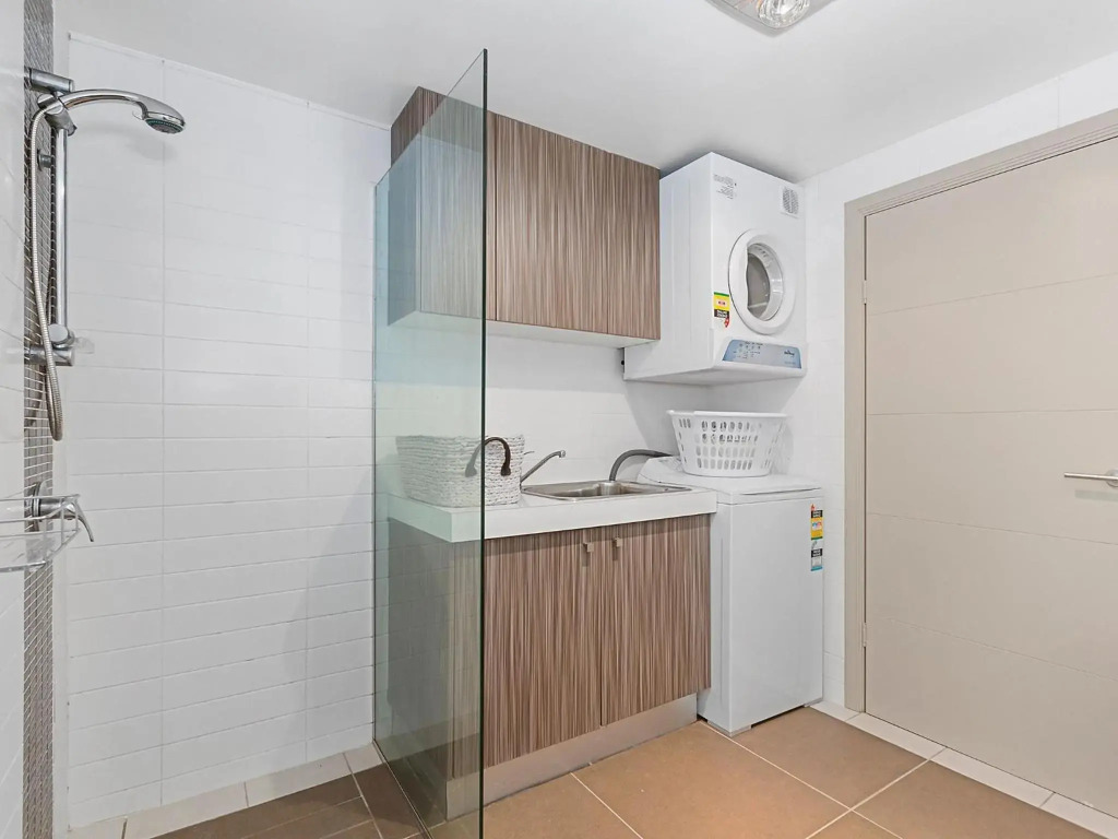 Apartment 1 Attunga Heights 4