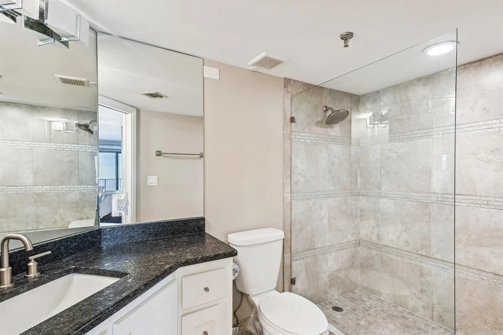 Inlet Reef 315 2 Bedroom Condo by RedAwning