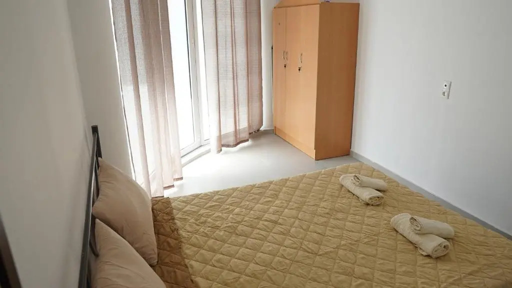 Nikolas Family Apartments
