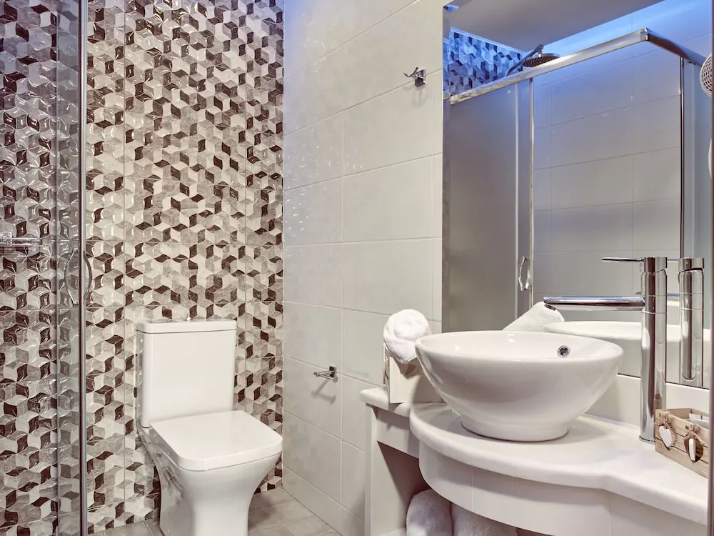 Savvas Luxury Suites
