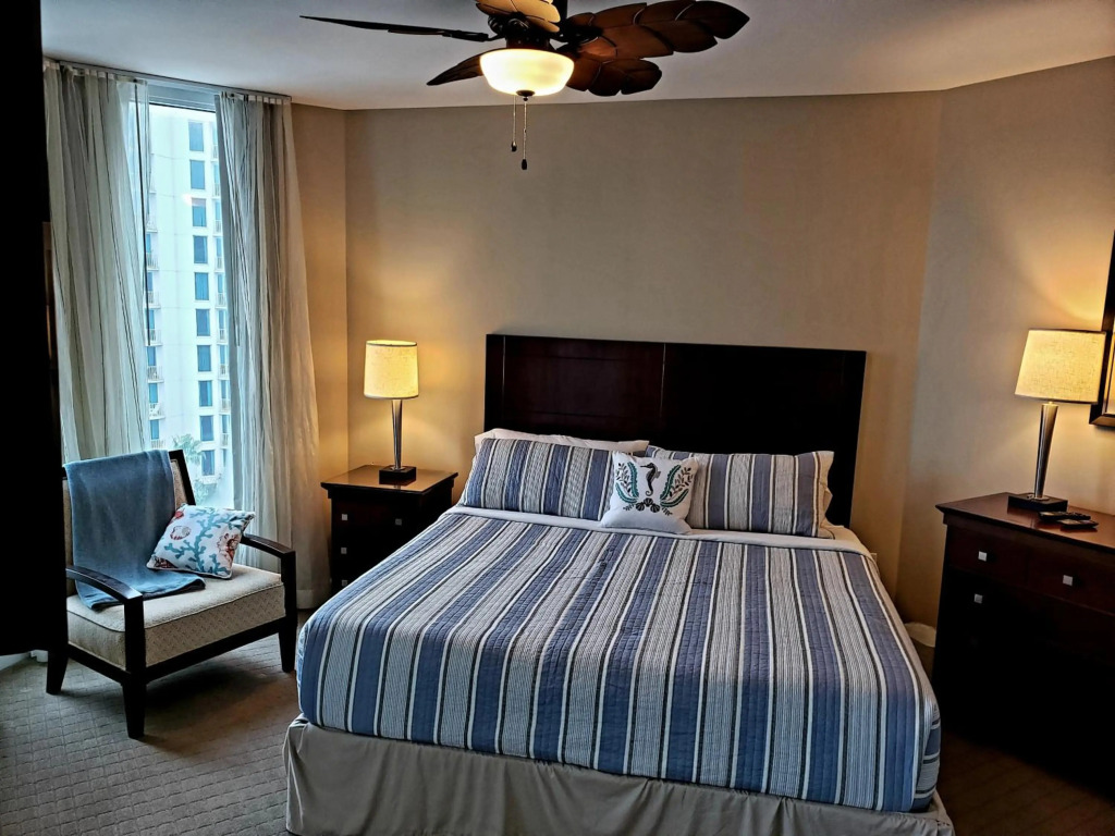1815 A Slice of Heaven Destin - Pool & Ocean View