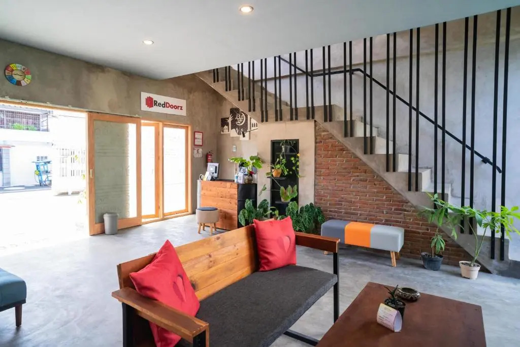 RedDoorz Syariah near Lombok Epicentrum Mall