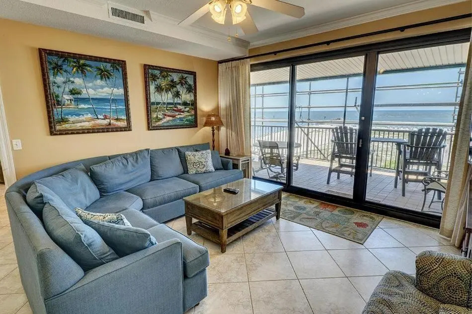 Grand Pointe 411