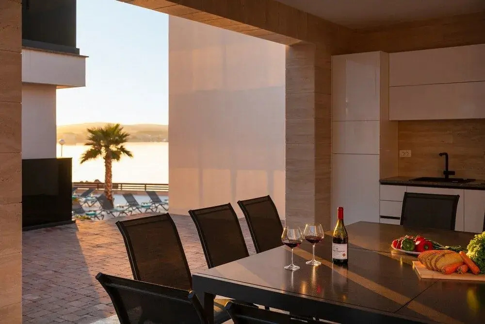 Malibu Imperial Seafront Apartments
