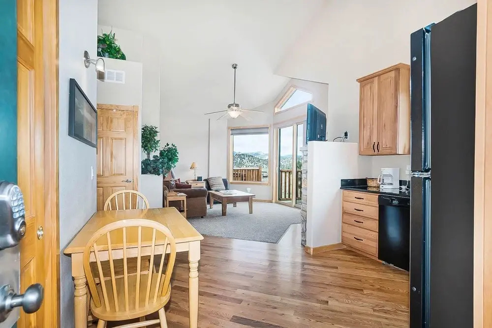 Teepee Mountain 12a 2 Bedroom Condo by RedAwning