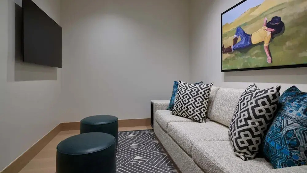 Contemporary 3 Bedroom Luxury Ski In, Ski Out Residence In Snowmass Base Village