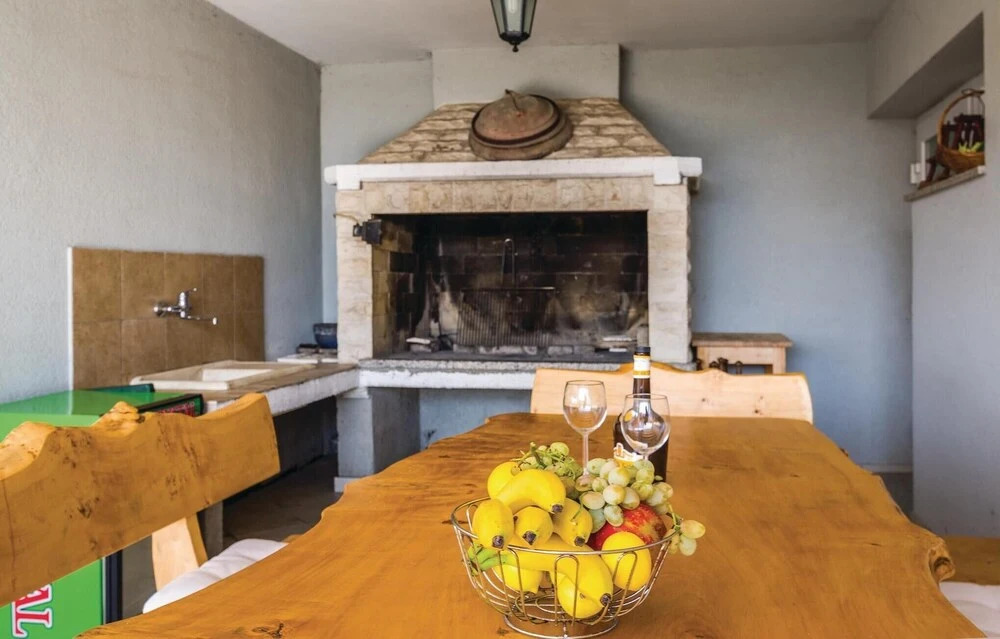 Luxurious Home In Debeljak With Sauna