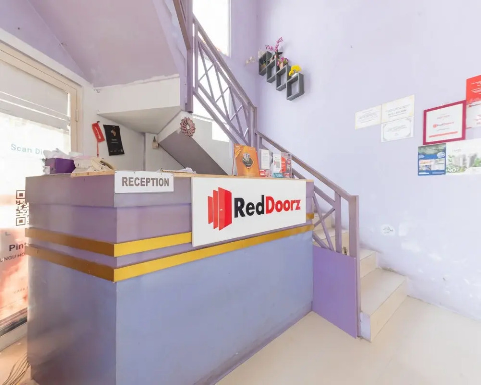RedDoorz Plus @ Tuparev Cirebon 2