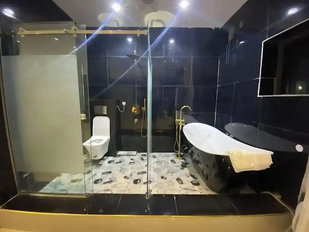 Cacid Hotels