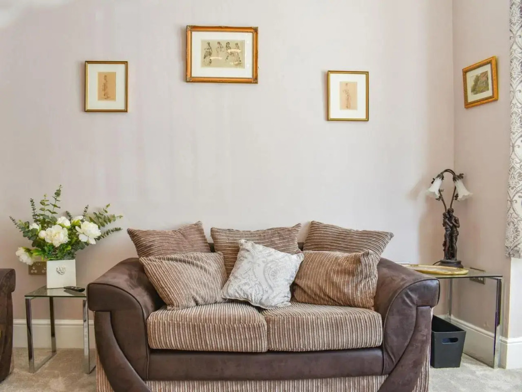 Wonderful 2 bedroom terrace house