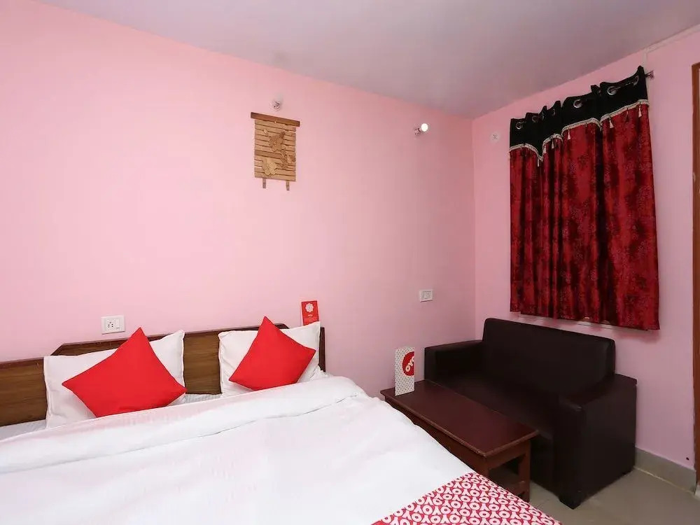 Leena Holiday Homes by OYO Rooms