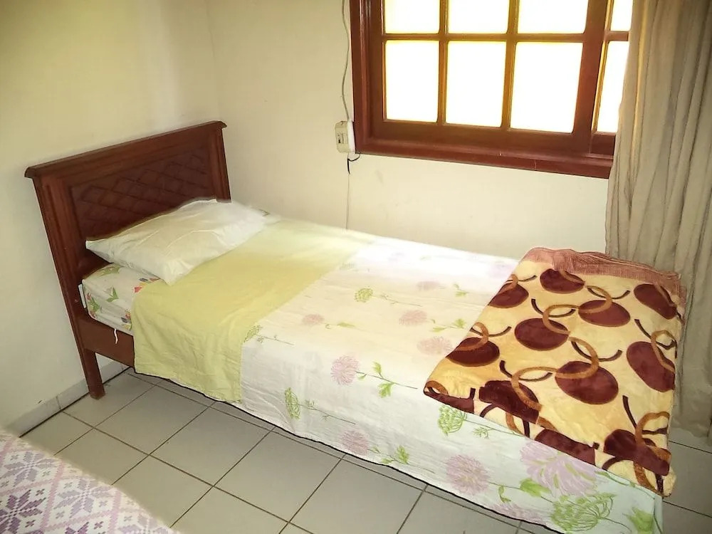 Lilis Hostel