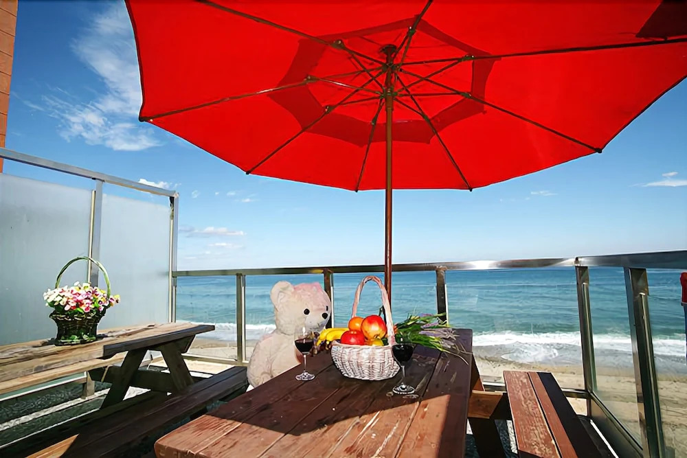 Blue Ocean Tourist Pension