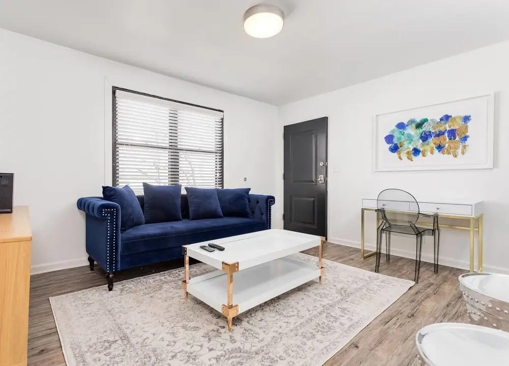 8 BRs Comprised of 4 2BR Suites by Domio