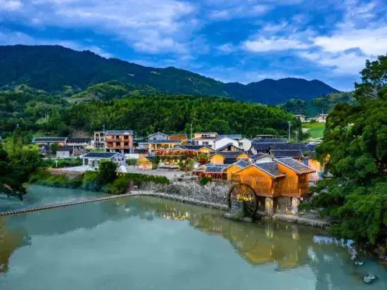 Waiting For You at Yunshuiyao Inn