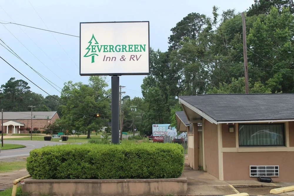 Evergreen Inn and R.V
