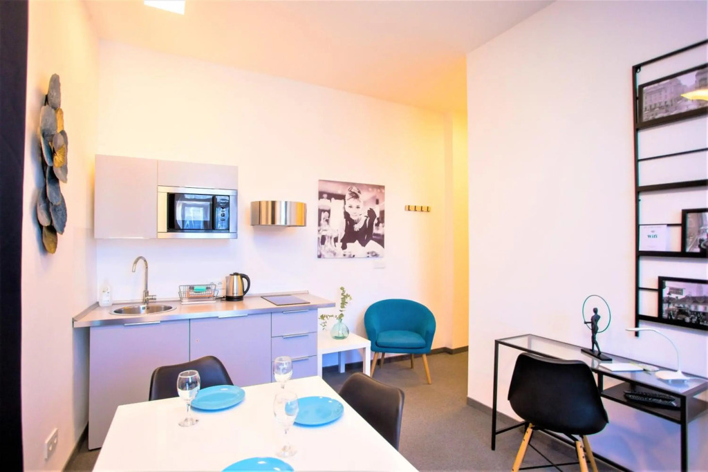 Main square apartments 1