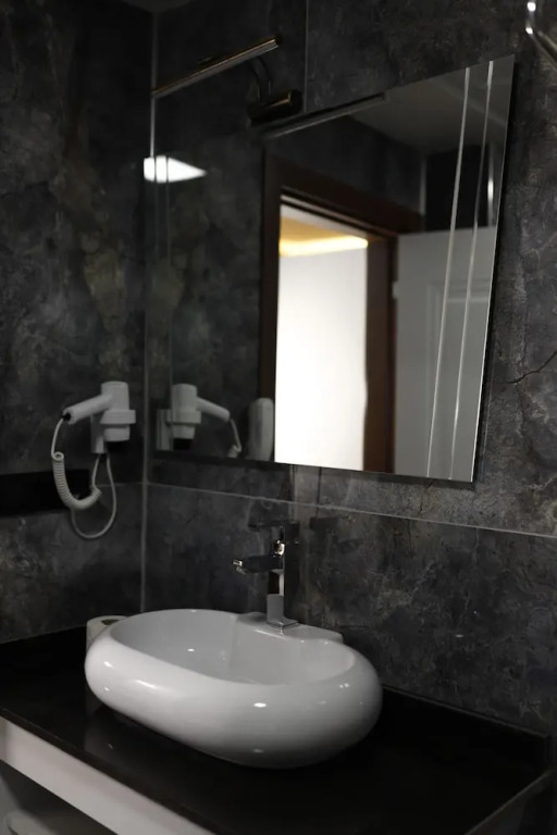 New Konak Hotel