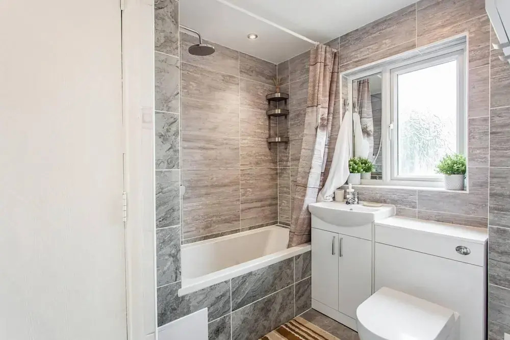Immaculate 2-bed Apartment in Dagenham