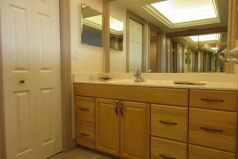 Harbour Pointe 1014 2 Bedrooms 2 Bathrooms Condo