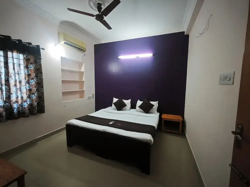 Smart Home Service Appts by Stayz Royale