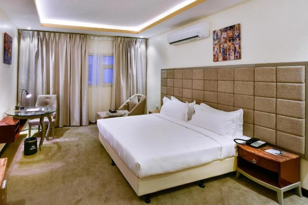 Golden dune Hotel Services - Turaif