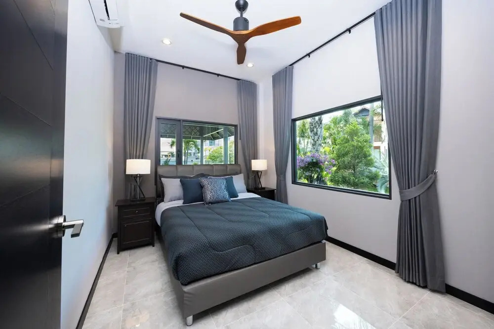 Villa Waree minutes from the city and beach