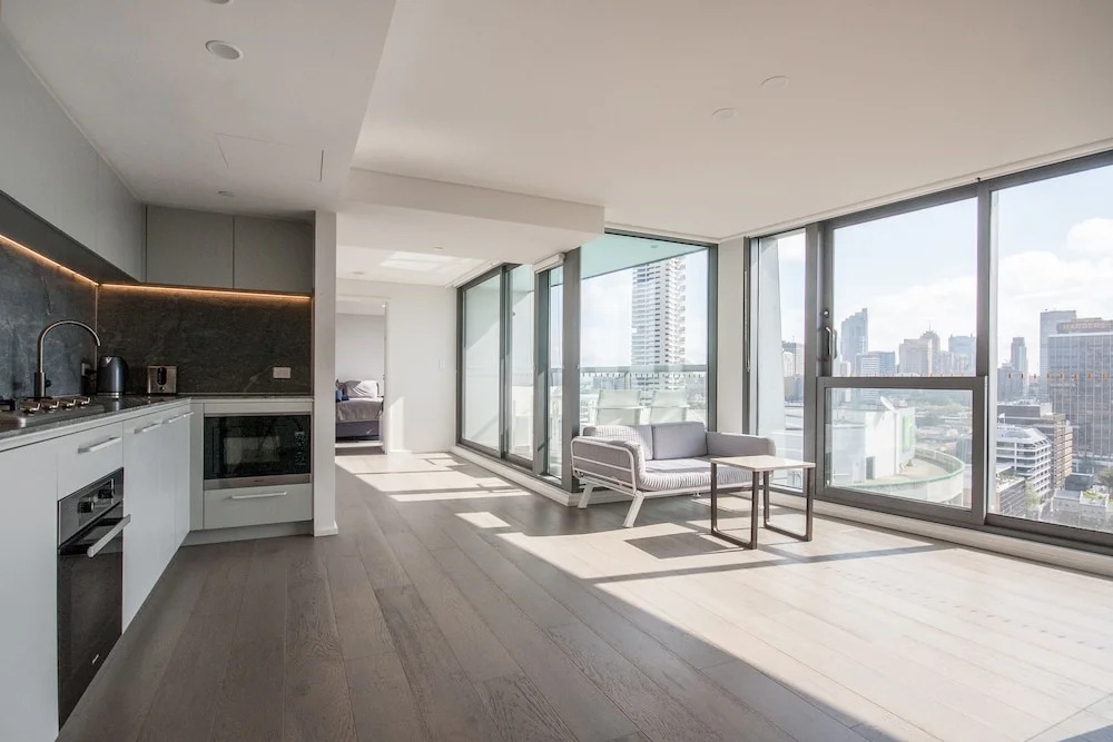 Modern 2 Bedroom Potts Point Apartment