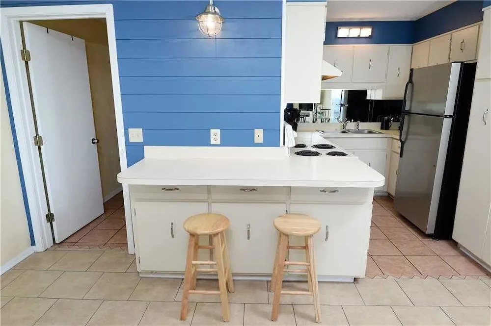 Summit 913 - One Bedroom Condo