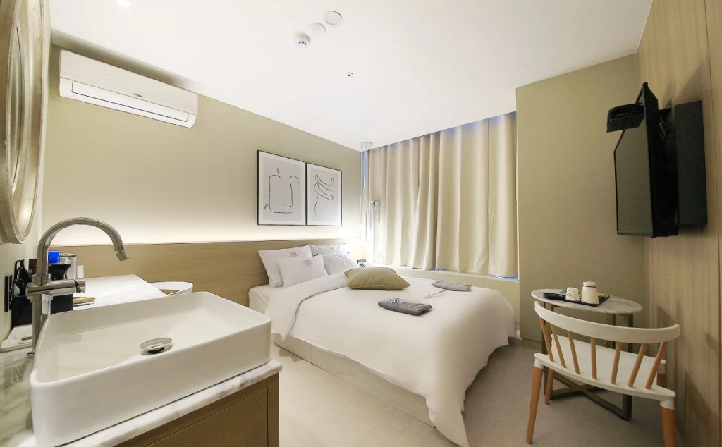 Hotel yaja wirye